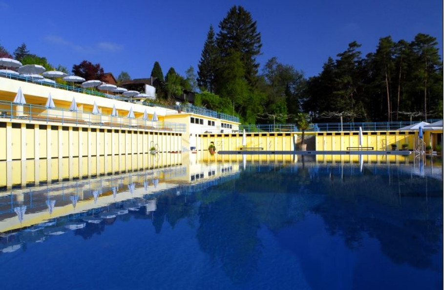 Schwimmbad Wolfensberg