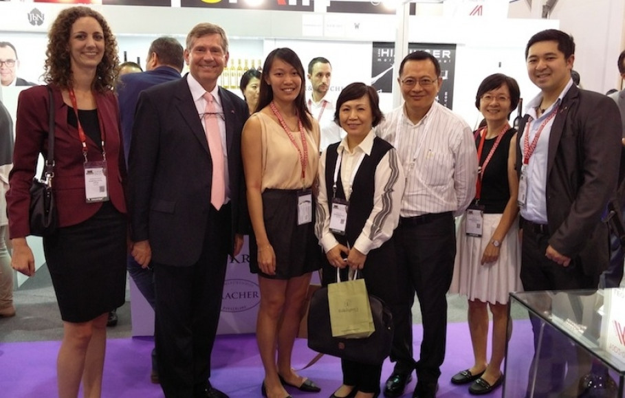 left to right:  Barbara Noppinger (Commercial Attache, Advantage Austria Singapore), Franz Ernstbrunner (WKO, Advantage Austria), Pandie Ho (Full Comfort, Hong Kong), Elaine Tang (GRANDER distributor in Singapore), Alan Lam (Elaine&#039;s husband), Esme Chu (Elaine&#039;s PA), Kevin Tam (Full Comfort, Hong Kong)